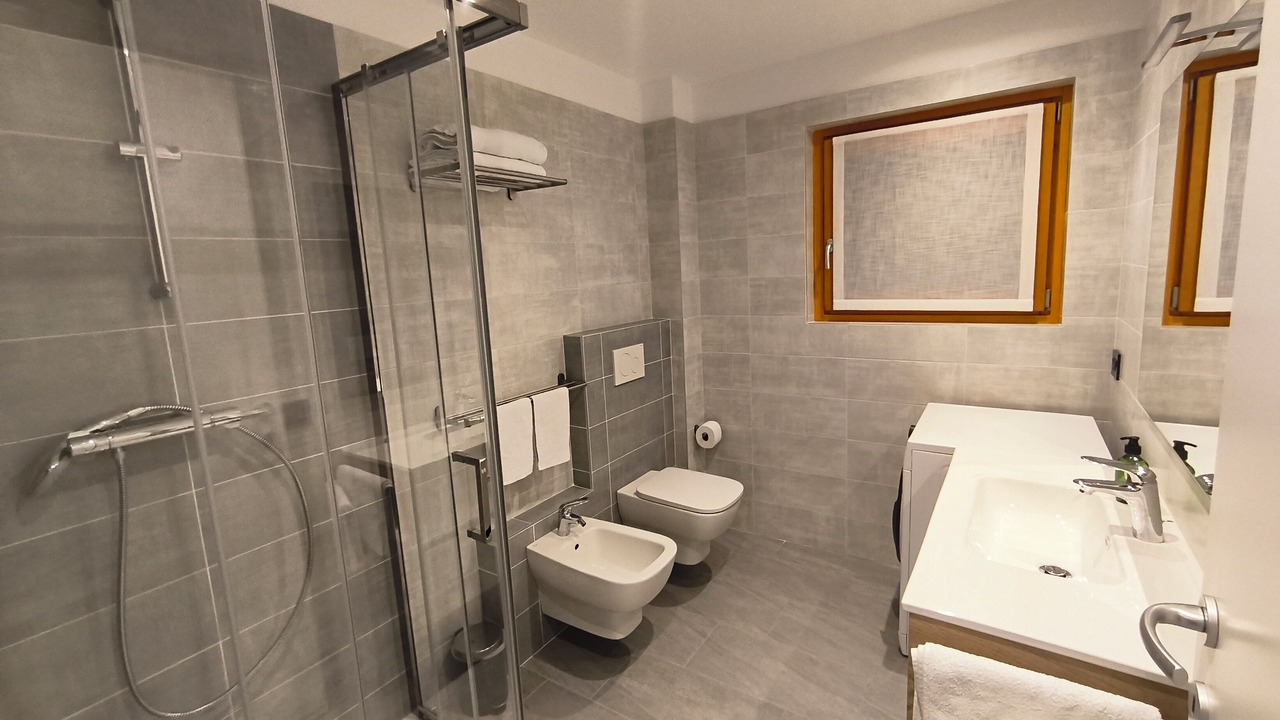 Photo of Bathroom in Tirano
