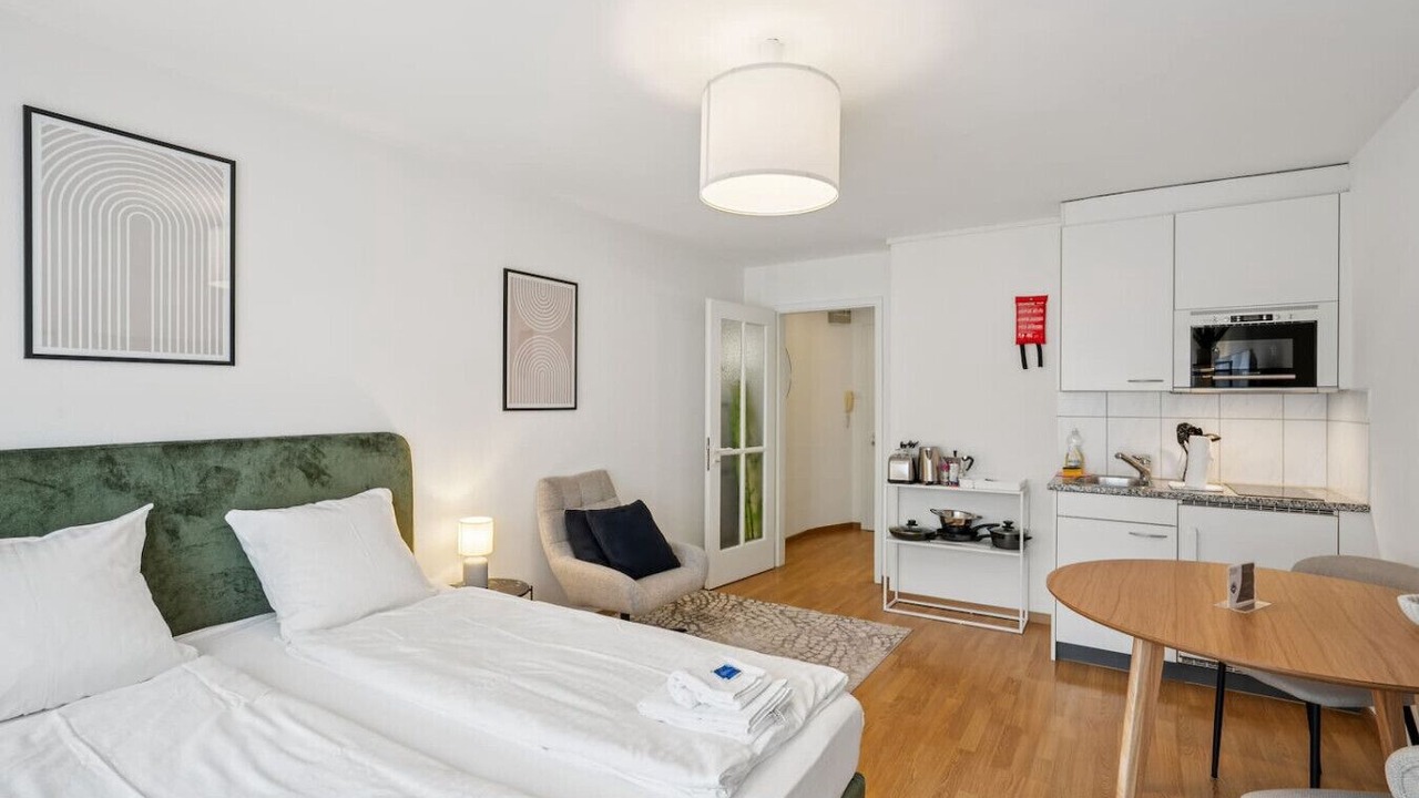 Photo of Bedroom in District 6