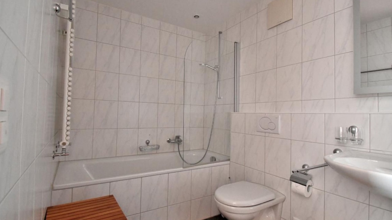Photo of Bathroom in Samedan
