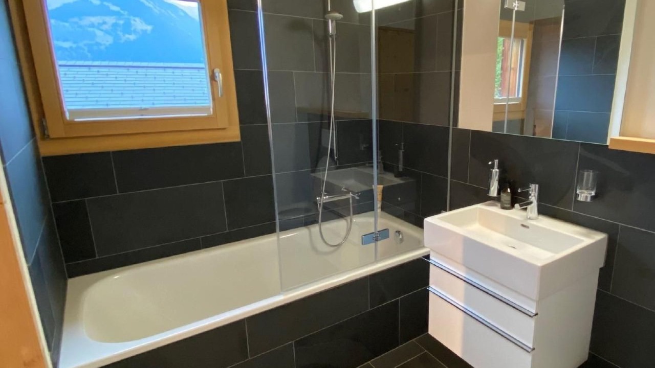 Photo of Bathroom in Cumbel