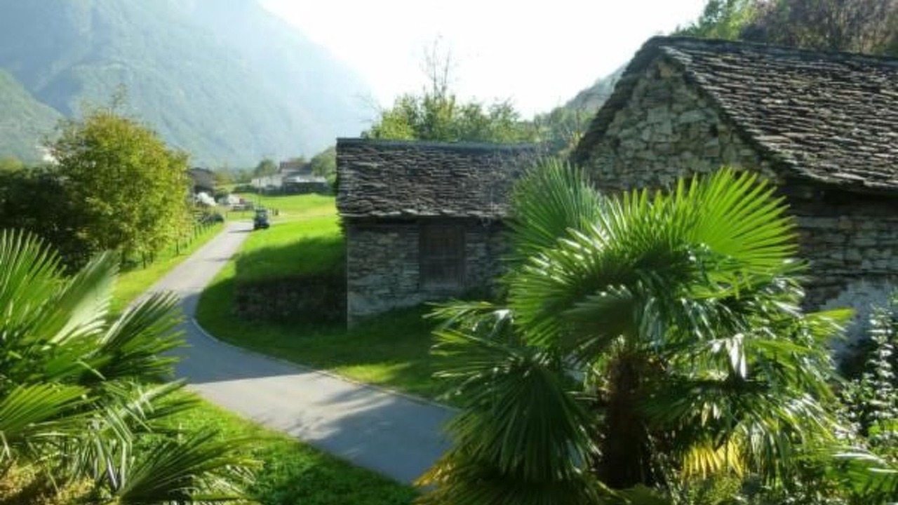 Photo of Outdoor in Semione