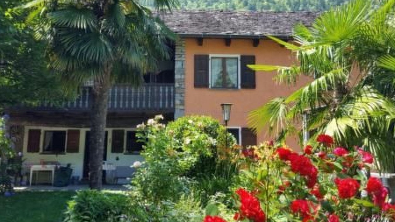 Photo of Others in Semione