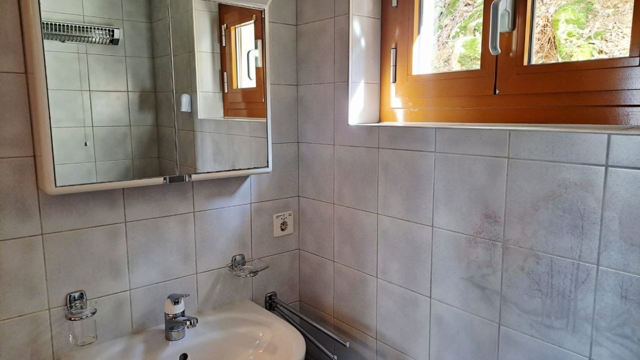 Photo of Bathroom in Faido