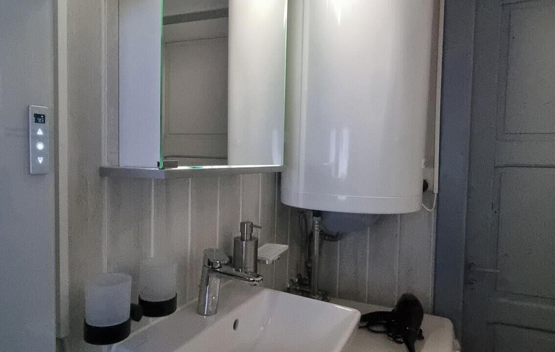 Photo of Bathroom in Sarreyer