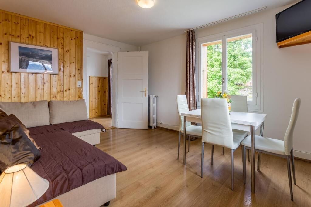 Photo of Livingroom in Sundlauenen