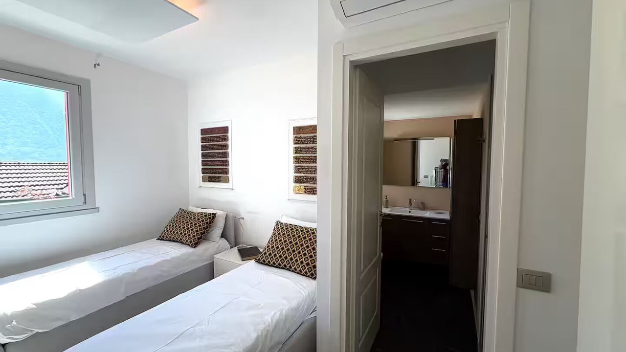 Photo of Bedroom in Colonno