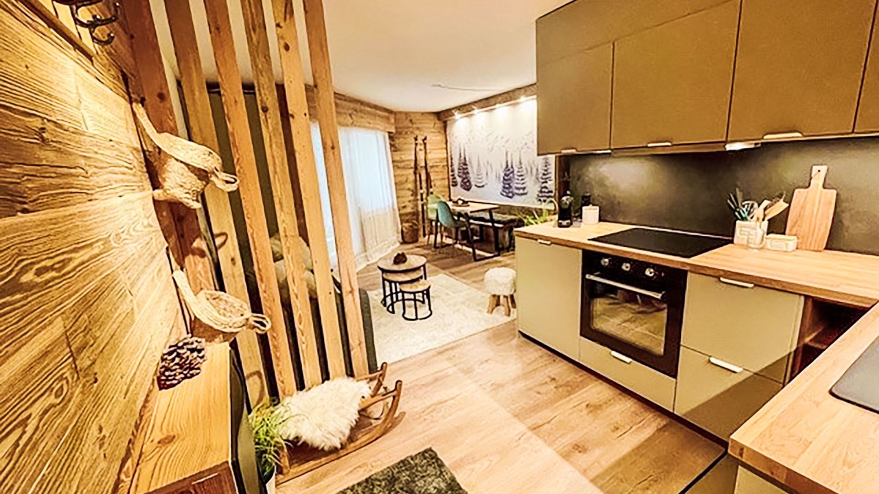 Photo of Bedroom in Lens
