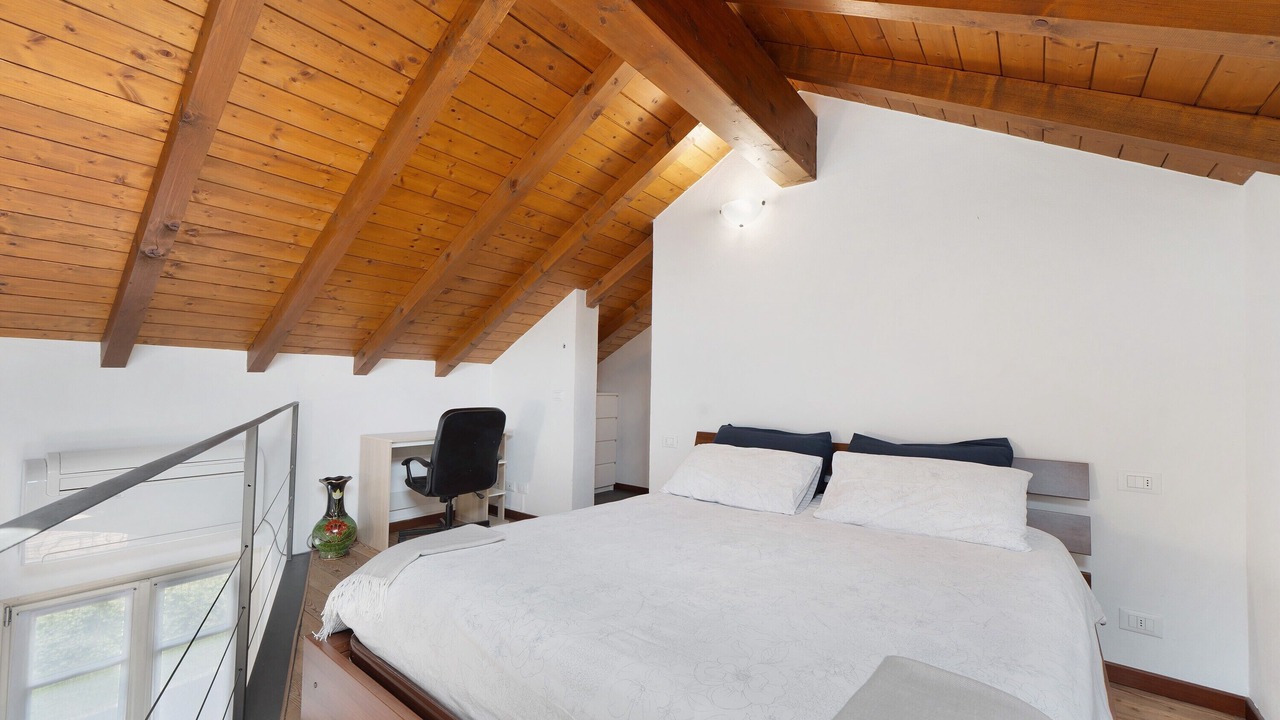 Photo of Bedroom in Angera