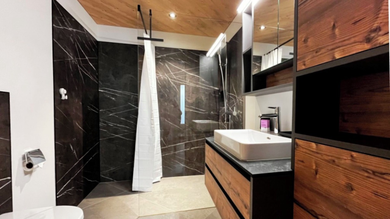 Photo of Bathroom in Hohfluh