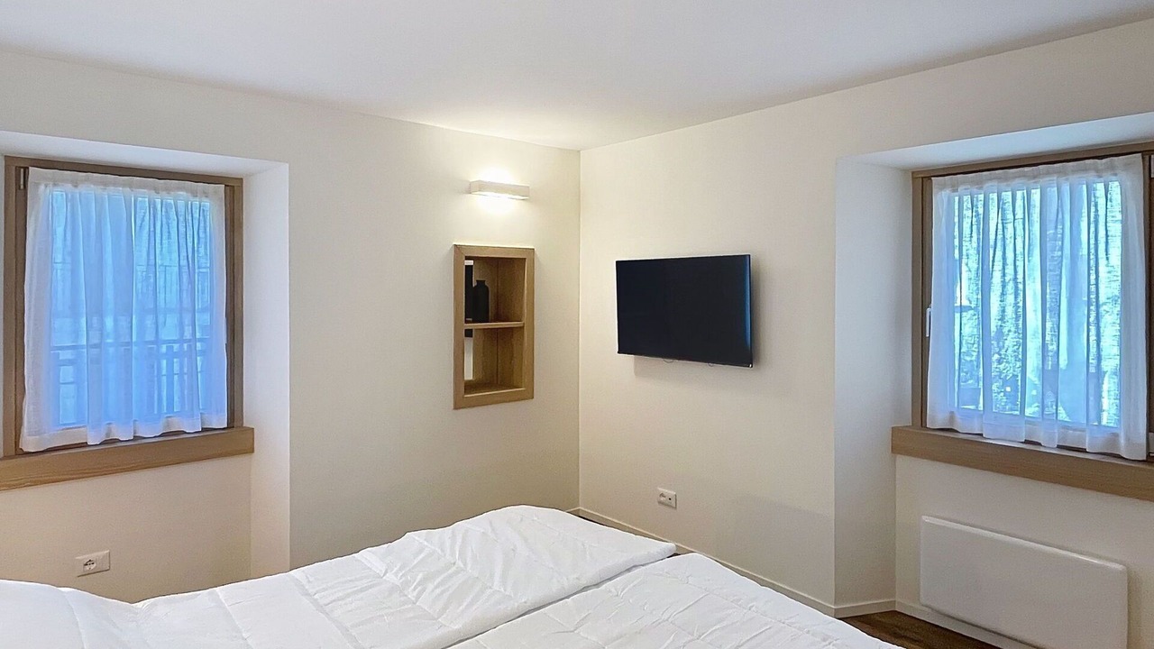 Photo of Bedroom in Strembo