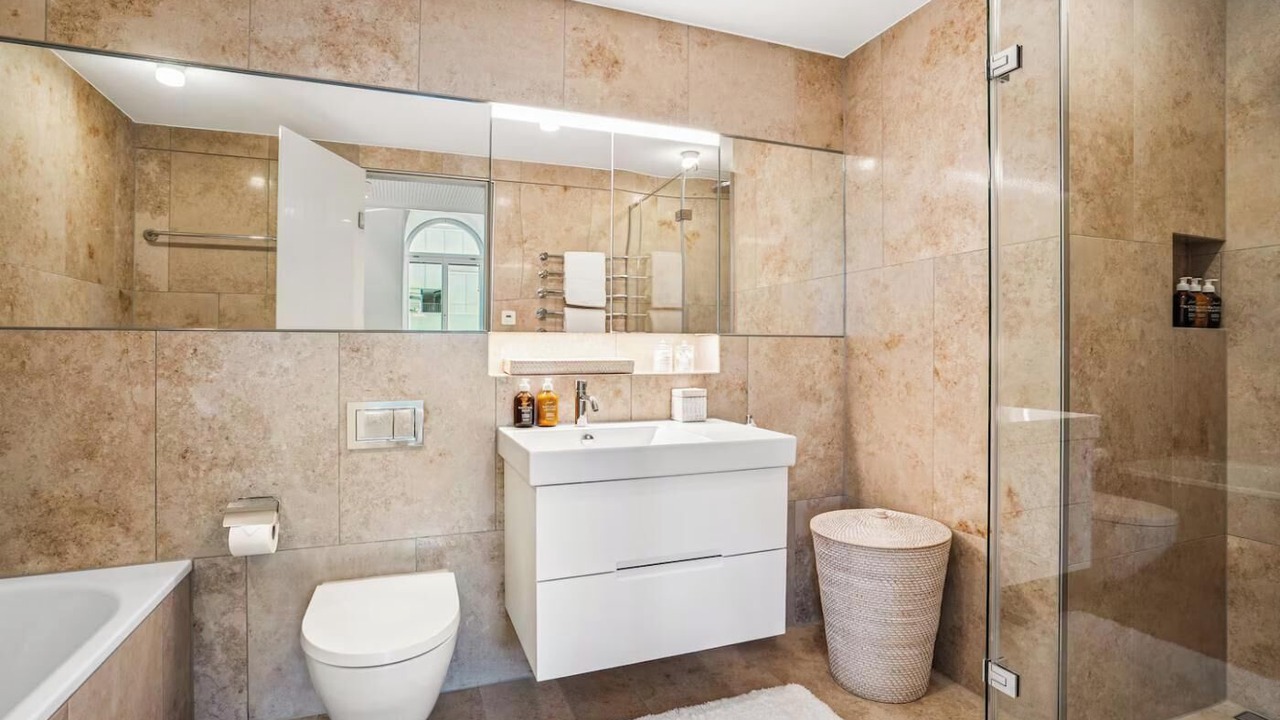 Photo of Bathroom in Old Town