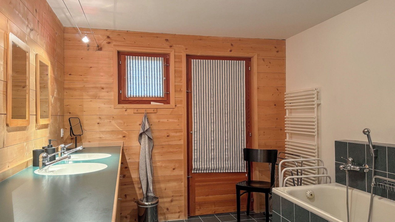 Photo of Bathroom in Tavanasa