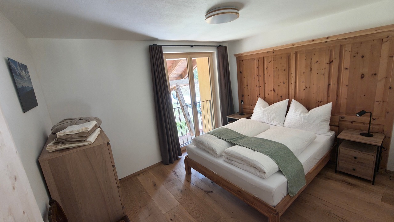 Photo of Bedroom in Tschierv