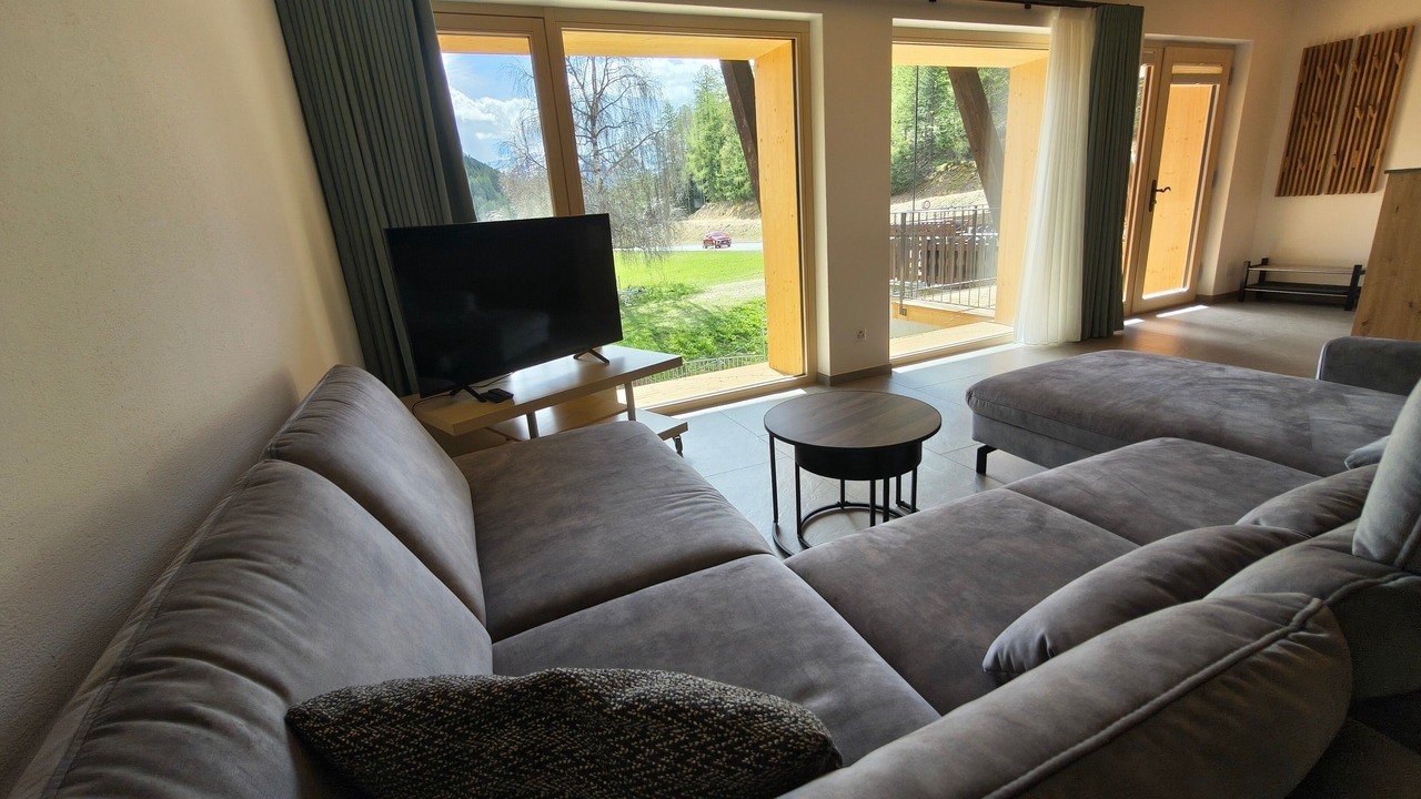 Photo of Livingroom in Tschierv