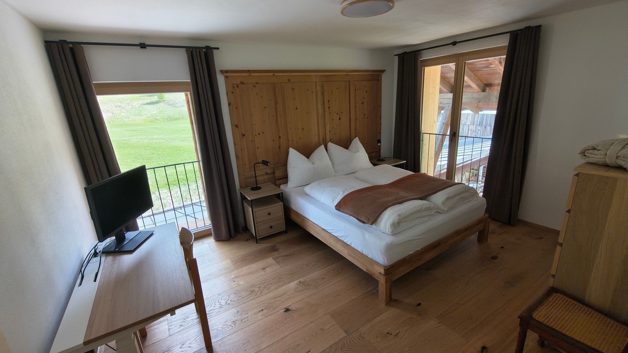 Photo of Bedroom in Tschierv