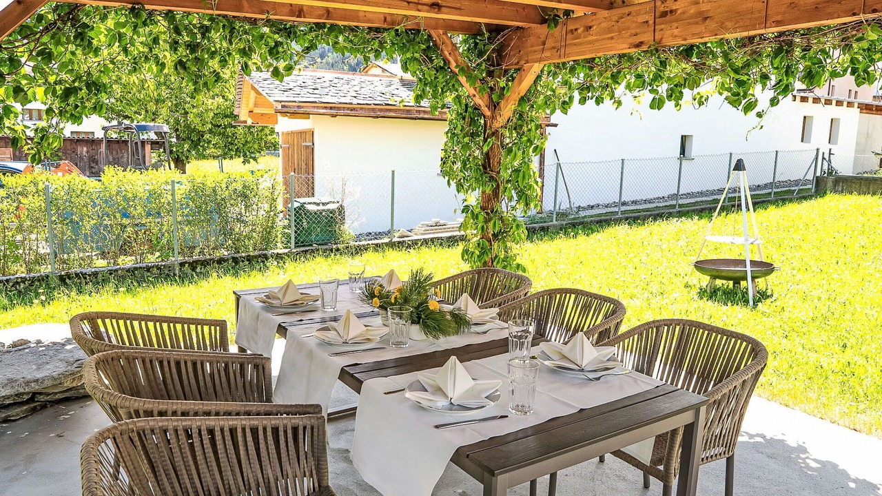 Photo of Outdoor in Li Curt