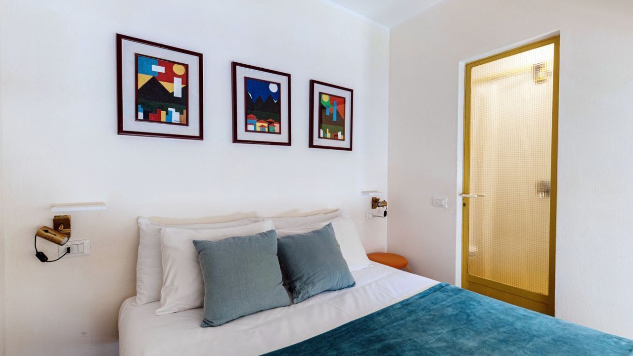 Photo of Bedroom in Colonno