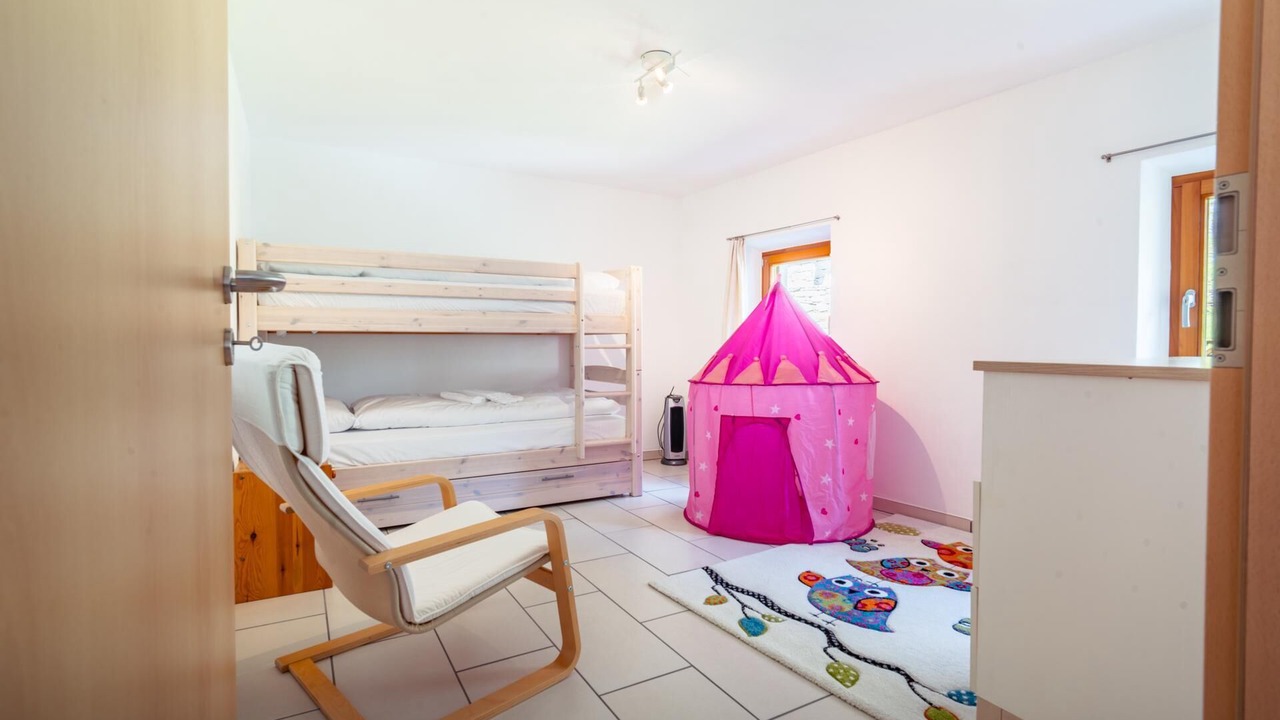Photo of Bedroom in Lavizzara