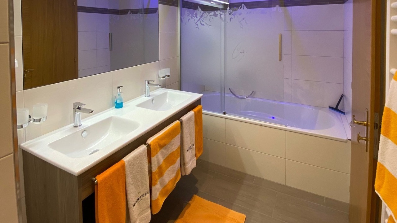 Photo of Bathroom in Ravaisch