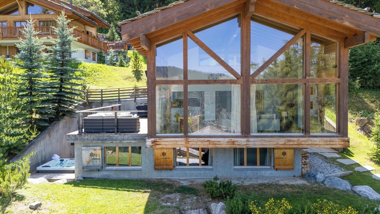 Photo of Patio Balcony in La Tzoumaz