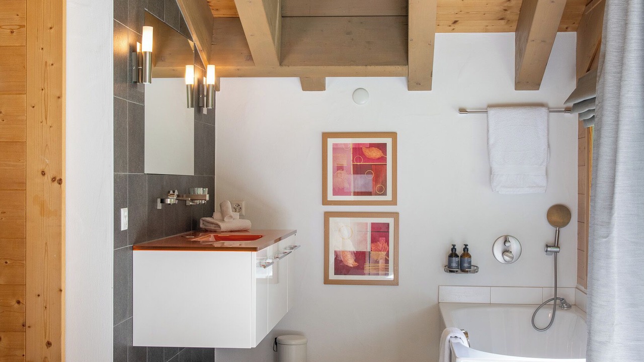 Photo of Bathroom in La Tzoumaz