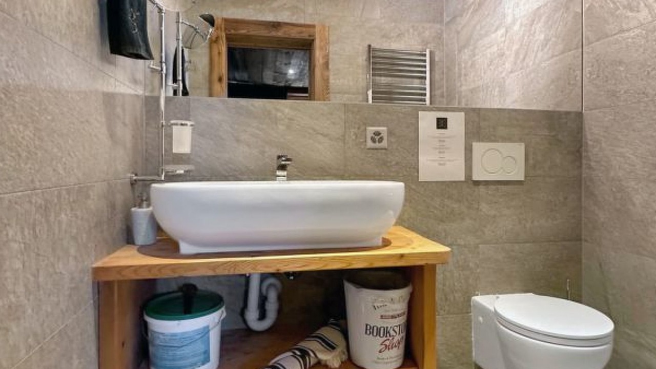 Photo of Bathroom in Sarreyer
