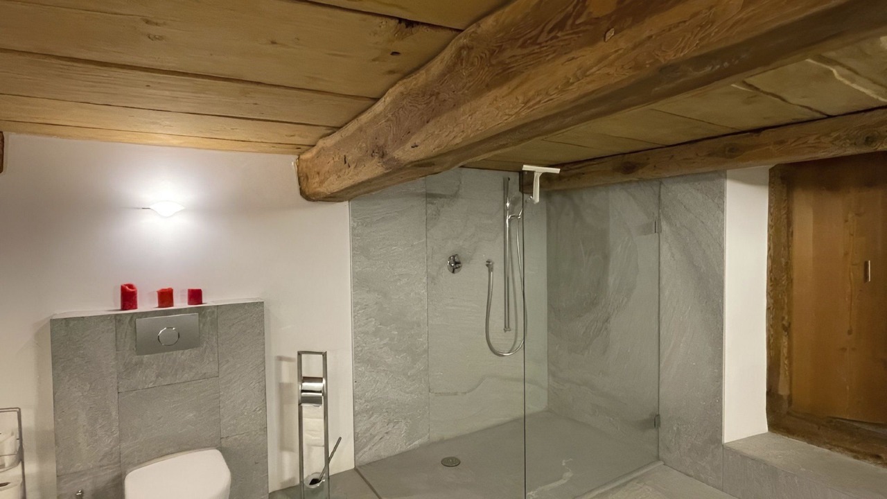 Photo of Bathroom in Spluegen