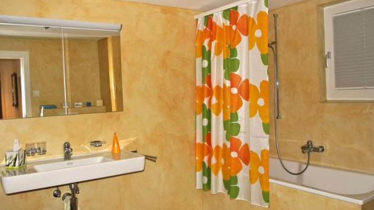 Photo of Bathroom in Tschierv