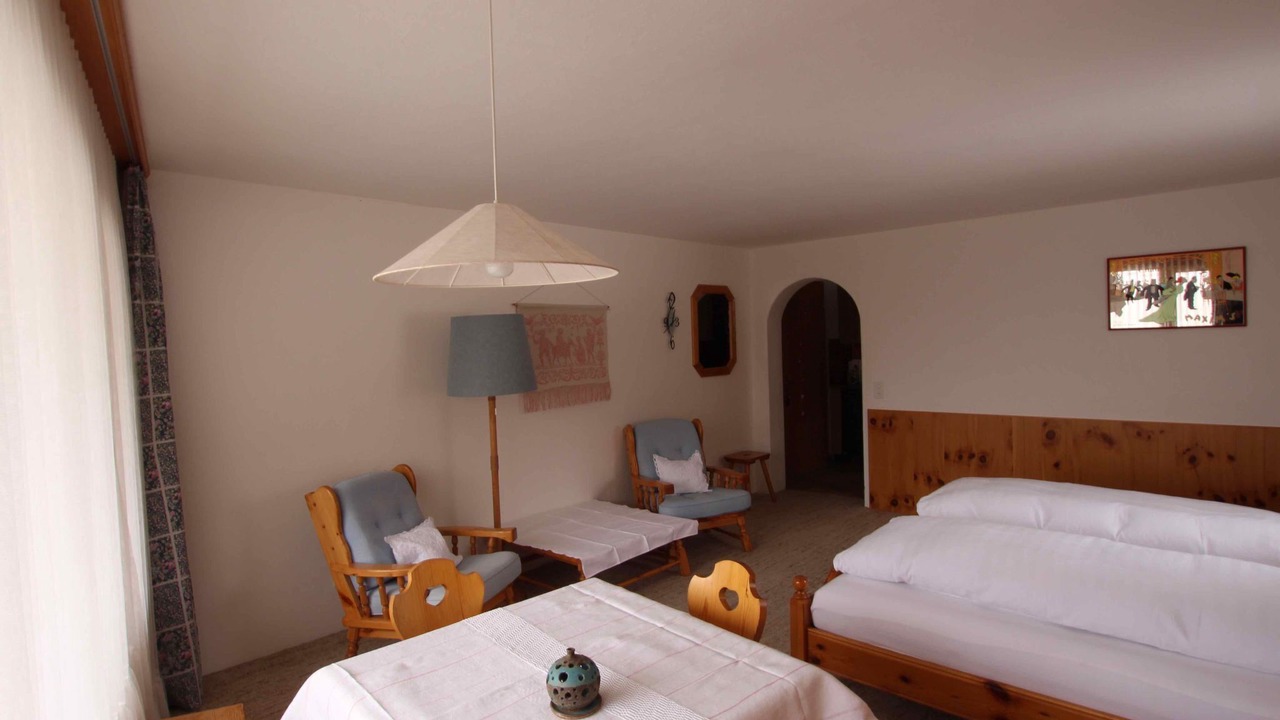 Photo of Livingroom in Tschierv