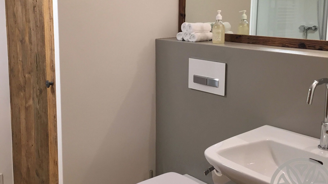 Photo of Bathroom in Vna