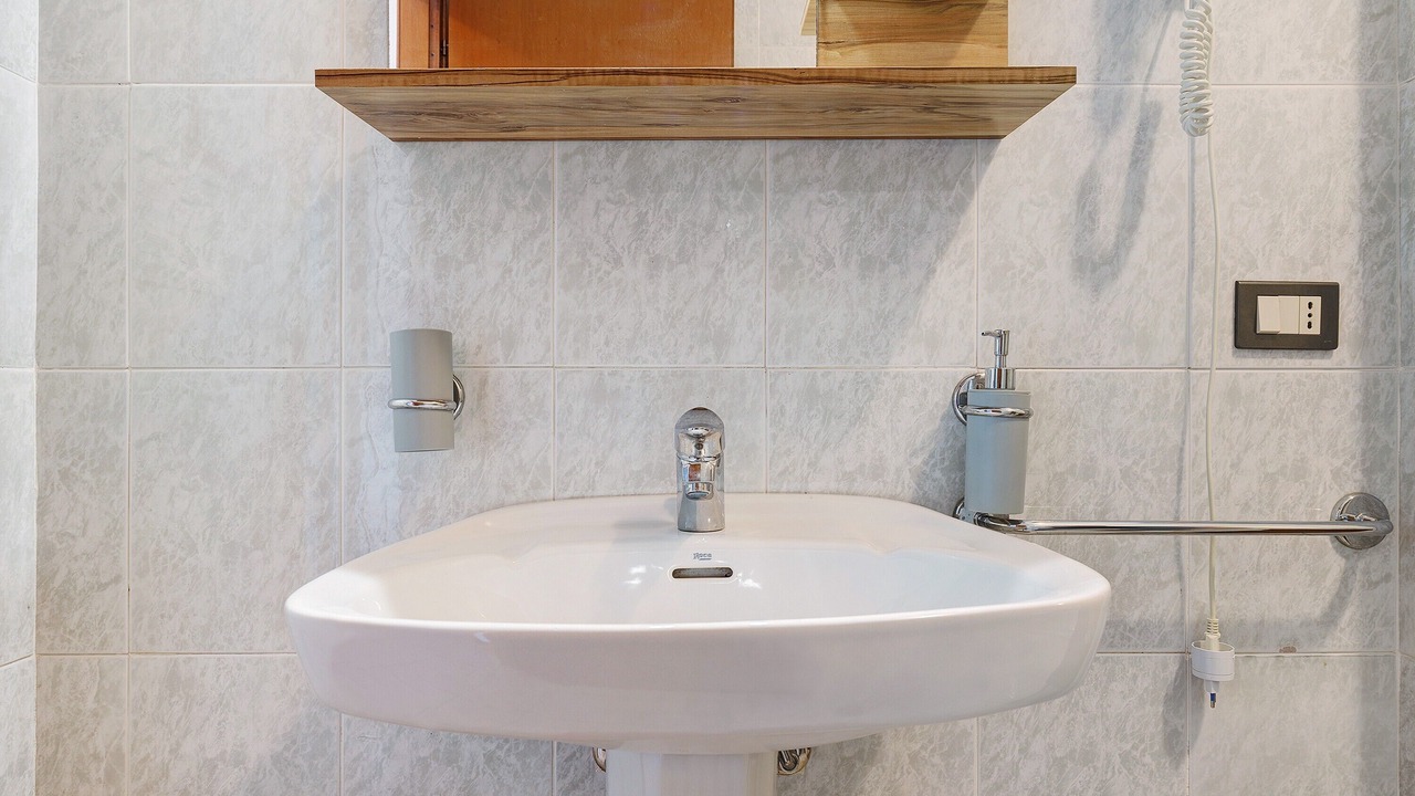 Photo of Bathroom in Gaino