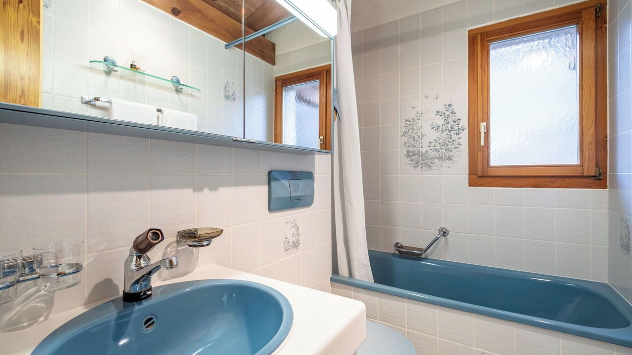 Photo of Bathroom in Falera