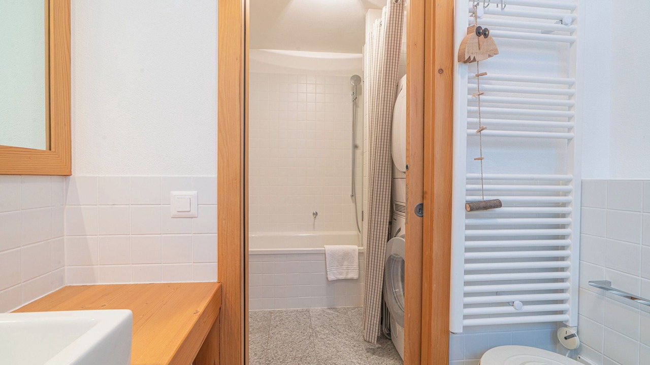 Photo of Bathroom in Maloja