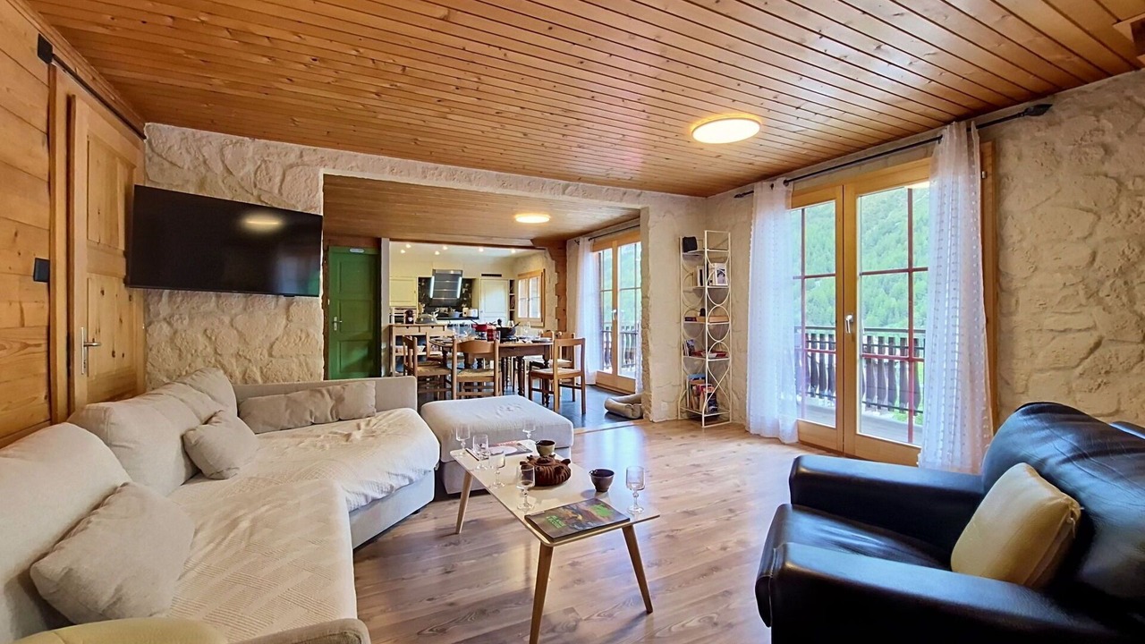 Photo of Bedroom in Arolla