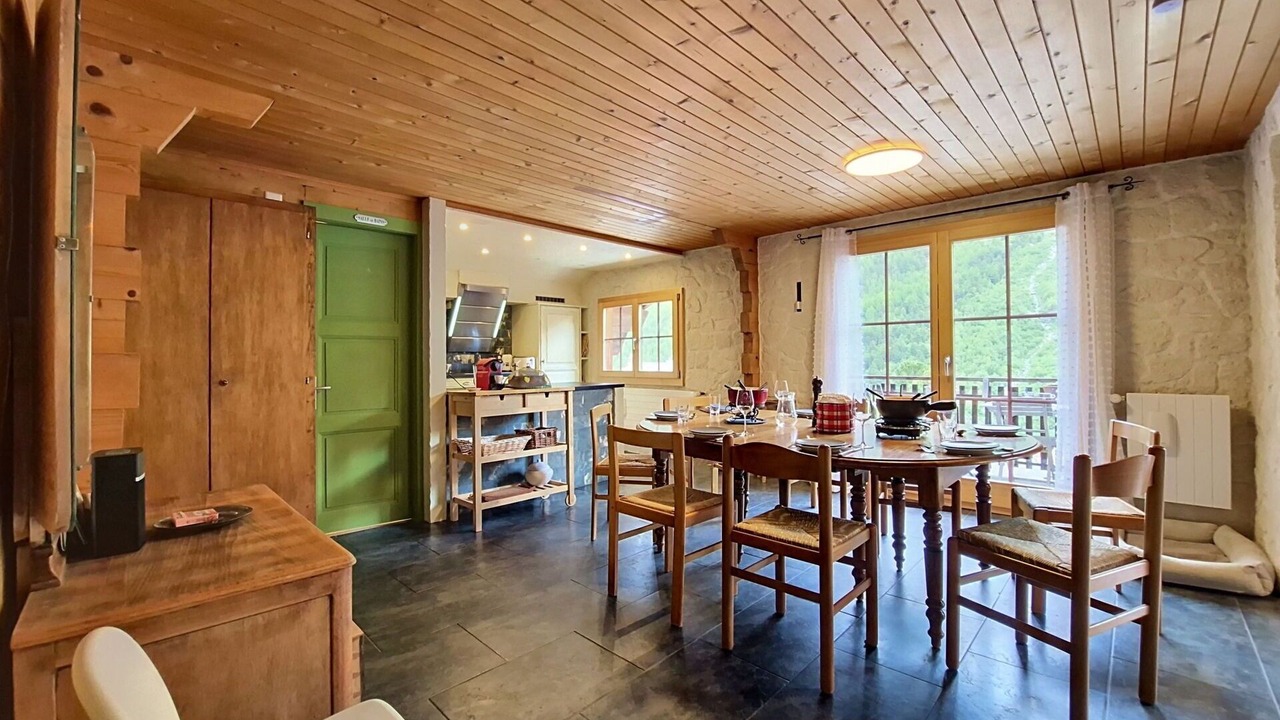 Photo of Bedroom in Arolla