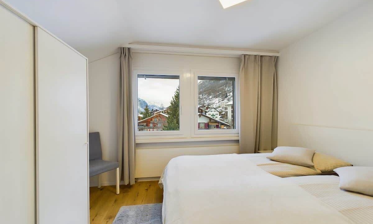 Photo of Bedroom in Taesch