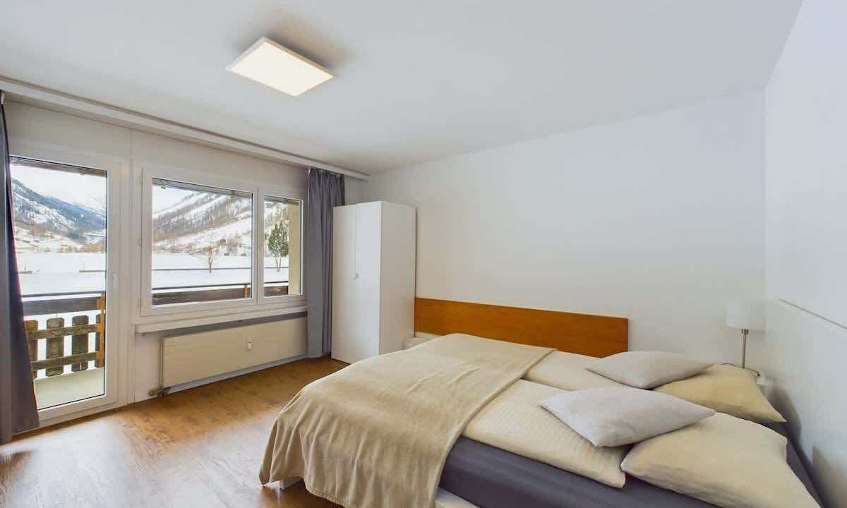 Photo of Bedroom in Taesch