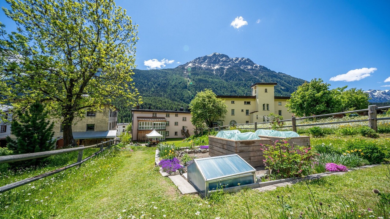 Photo of Outdoor in Lavin