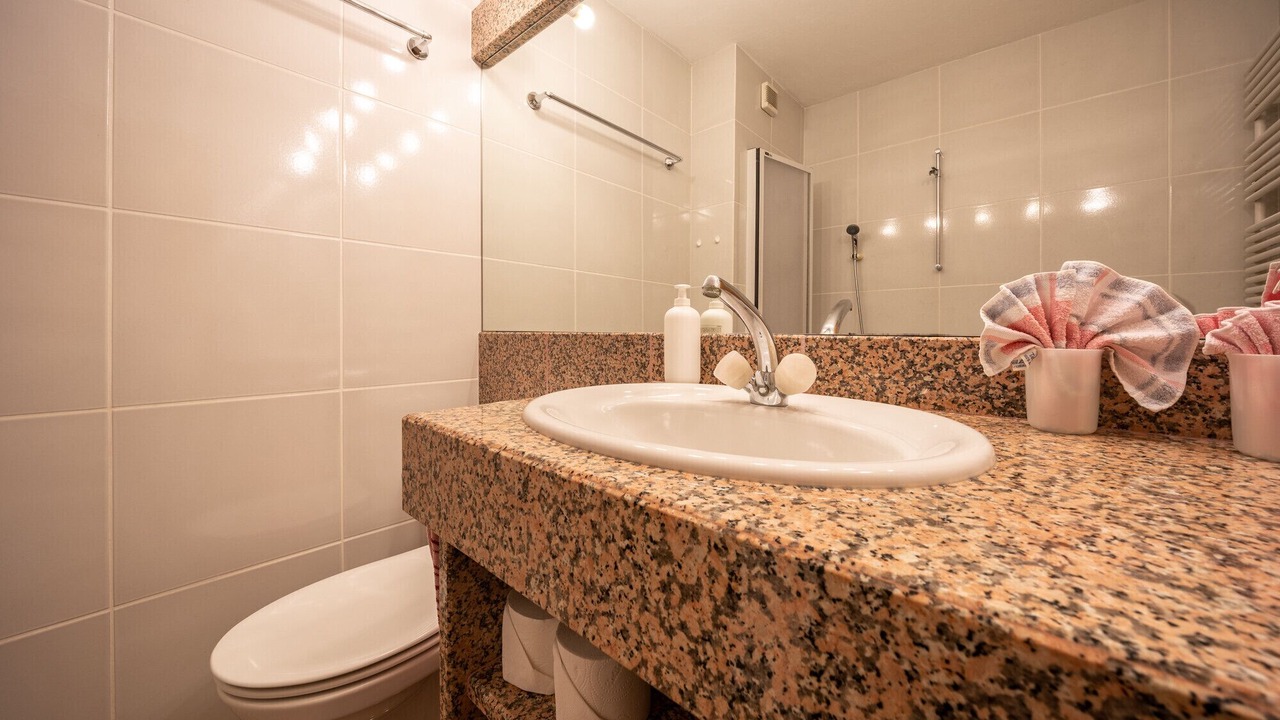 Photo of Bathroom in Ftan