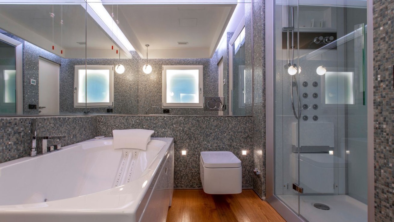 Photo of Bathroom in Como