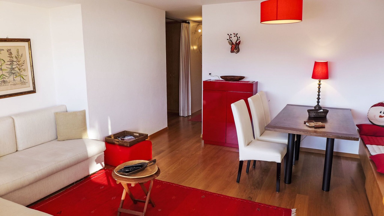 Photo of Livingroom in Lens