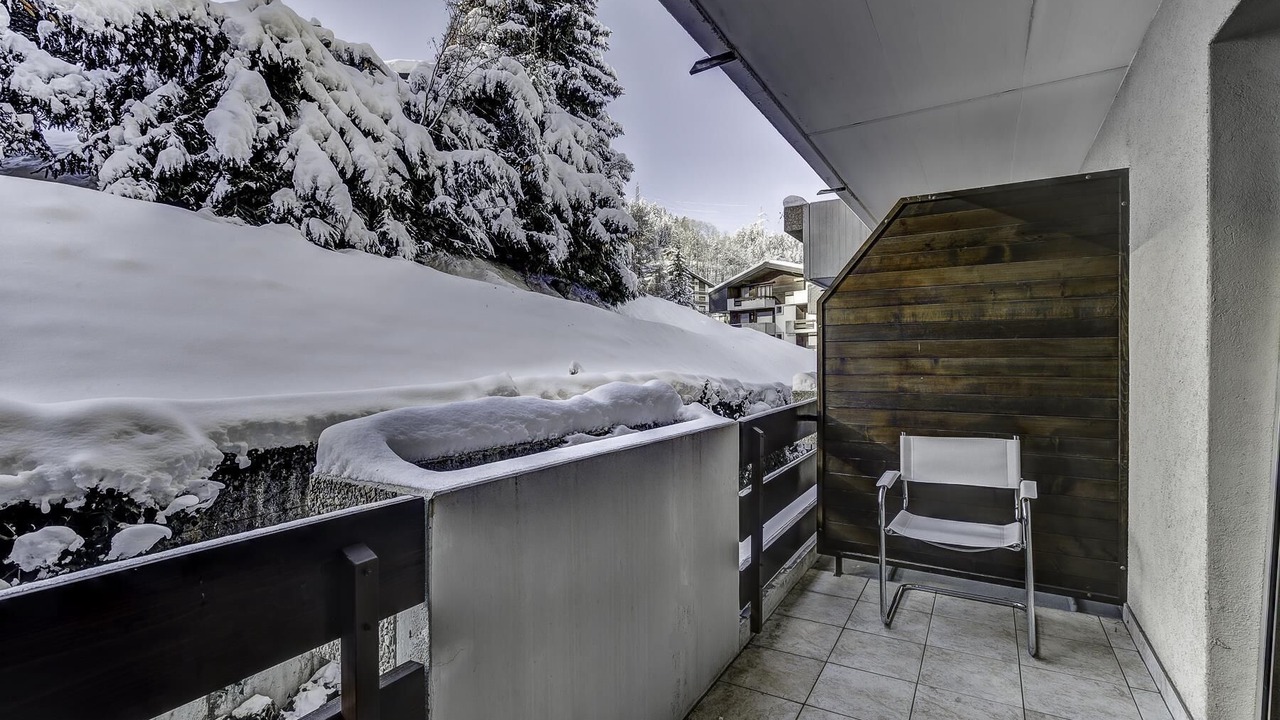 Photo of Patio Balcony in La Tzoumaz