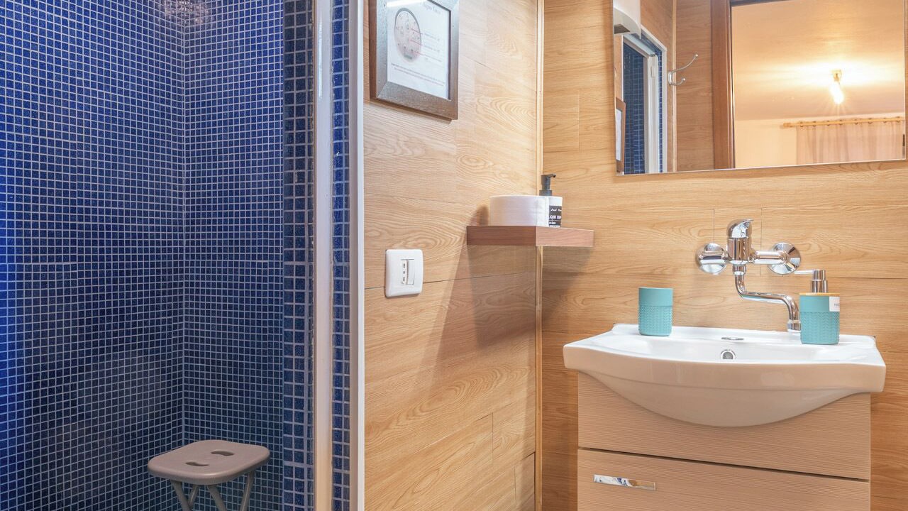 Photo of Bathroom in Cremeno