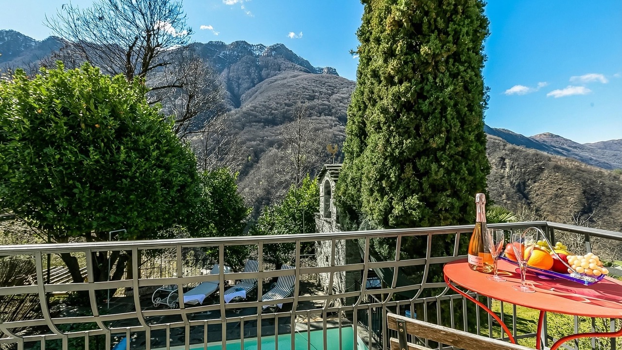 Photo of Patio Balcony in Pianezzo