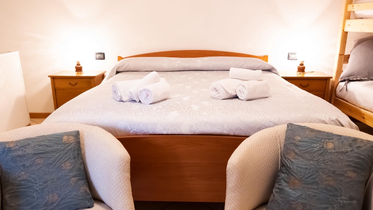 Photo of Bedroom in Brusimpiano
