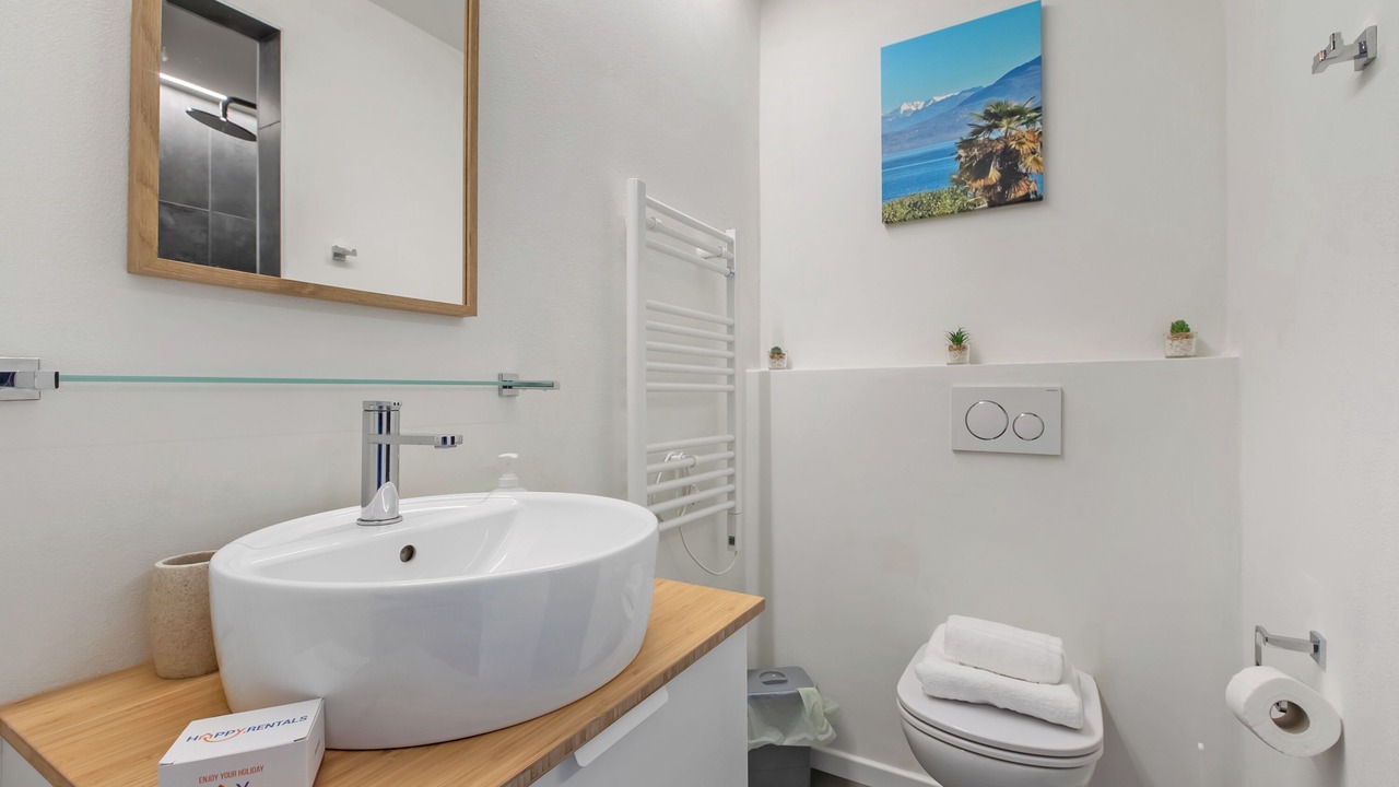 Photo of Bathroom in Meina