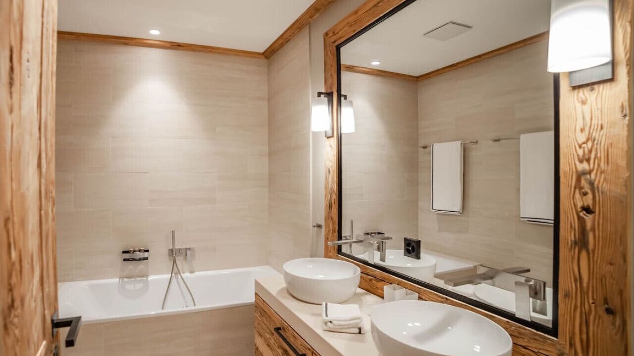 Photo of Others in Lens