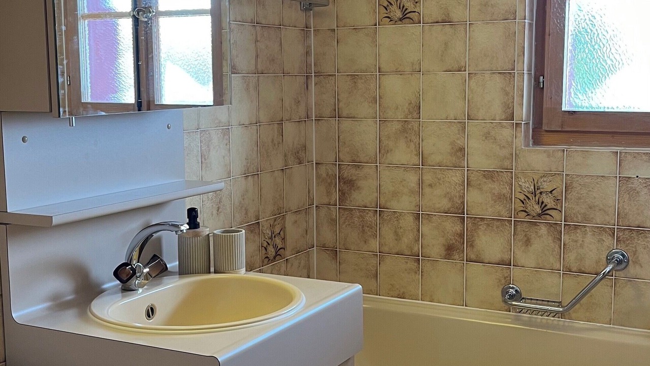 Photo of Bathroom in Saint-Pierre-de-Clages