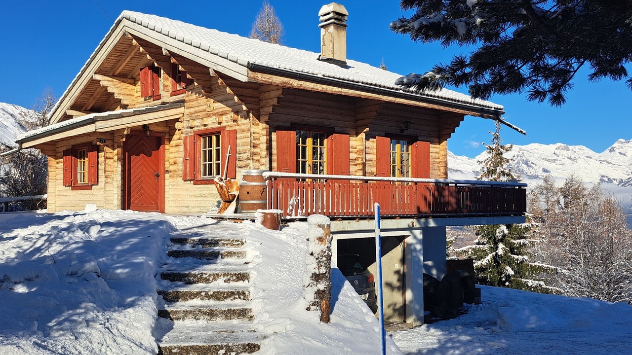Photo of Outdoor in Saint-Pierre-de-Clages