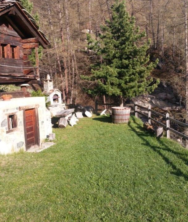 Photo of Others in La Sage